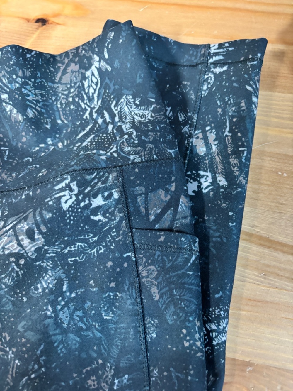 RBX Athletic Cream Tank with Black Patterned Leggings (Set) - Size Medium
NWOT - Picture 8 of 8